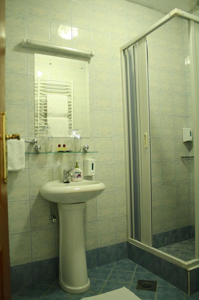 Hotel Danica Petrovac Exterior foto